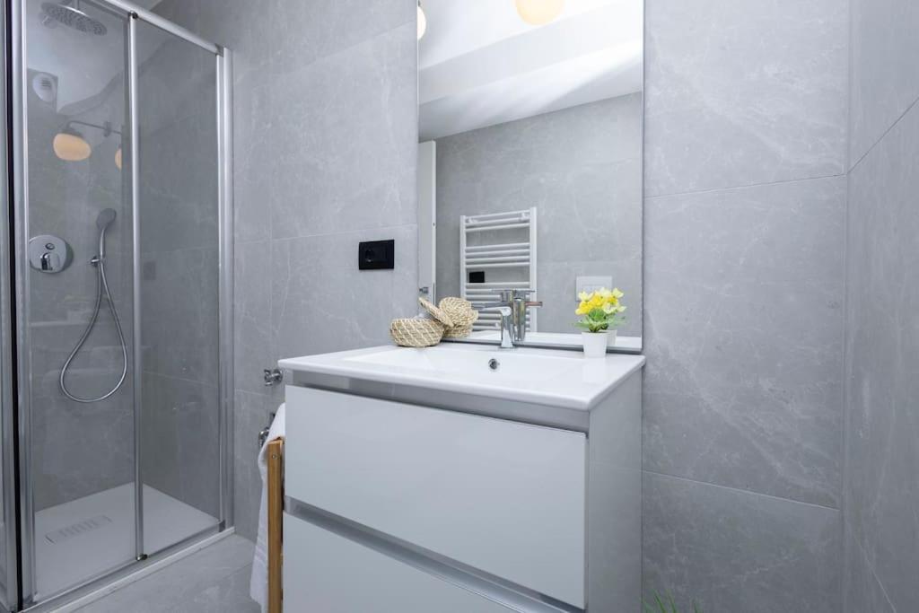Darsena Charming Apartment By 101Flats Milano Esterno foto